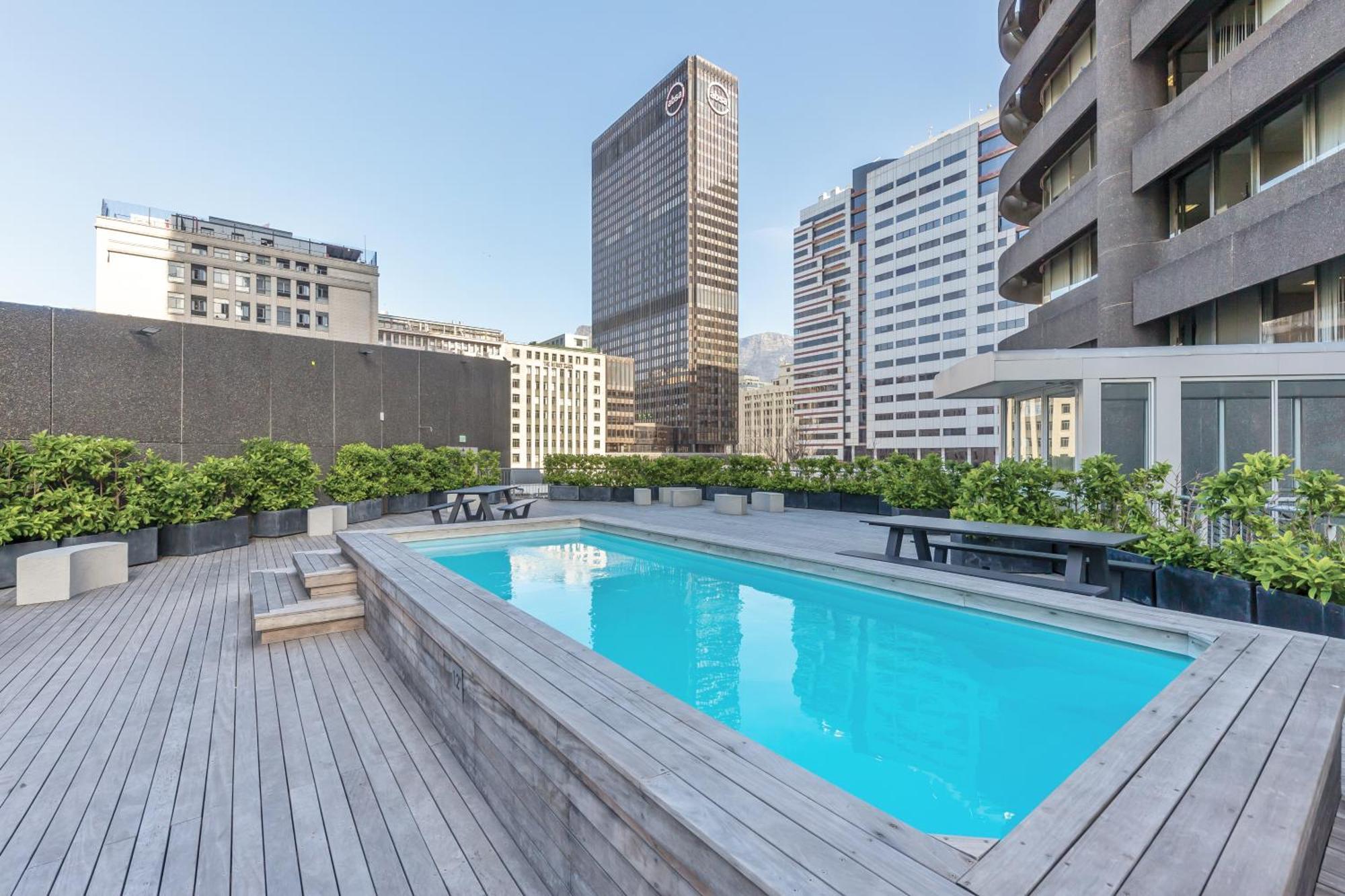 One Thibault Studio Hotel And Apartments 开普敦 外观 照片